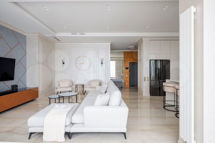 3-к. квартира, 110 м², 21/23 эт.