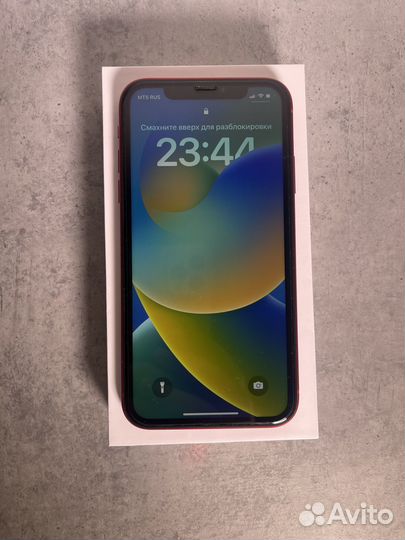 iPhone XR (product red)