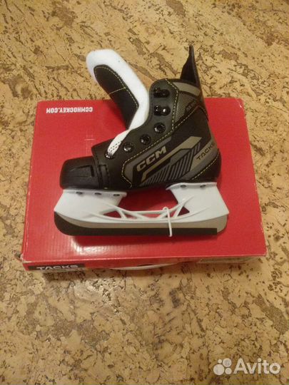 Коньки CCM tacks AS-550 yth 10