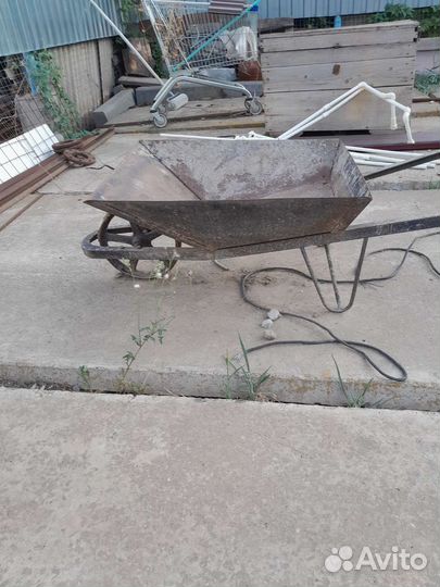 Тачка строительно-садовая одноколесная