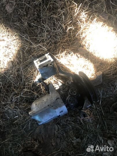 Насос гур ауди 100 с3 2.3