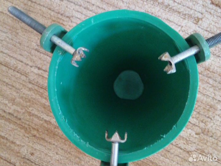 Подставка под живую елку