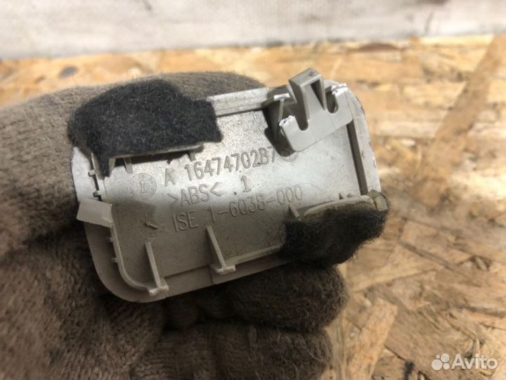 Накладка двери багажника Mercedes-Benz M-Class