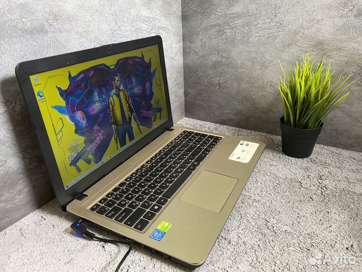 Игровой ноутбук asus 4 ядра/2 видеокарты/1000 gb