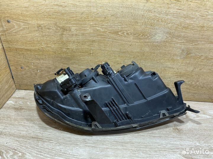 Фара левая Opel Omega B рестайлинг 142302