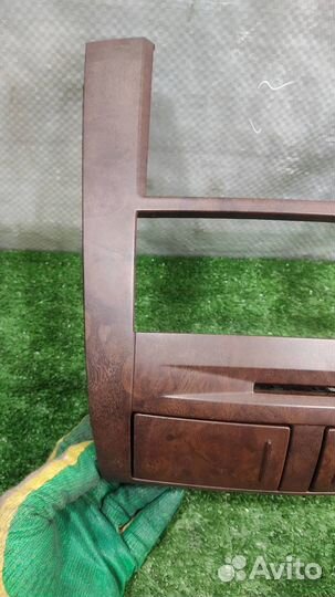 Накладка торпедо Ssangyong Rexton 2005