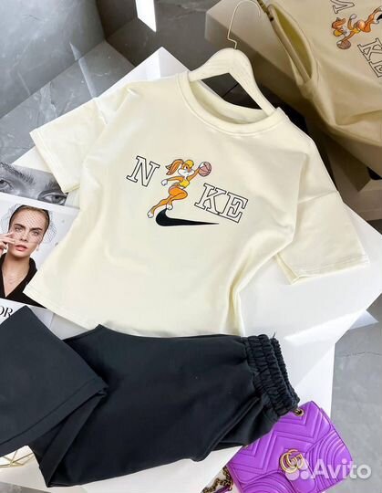 Спортивный костюм