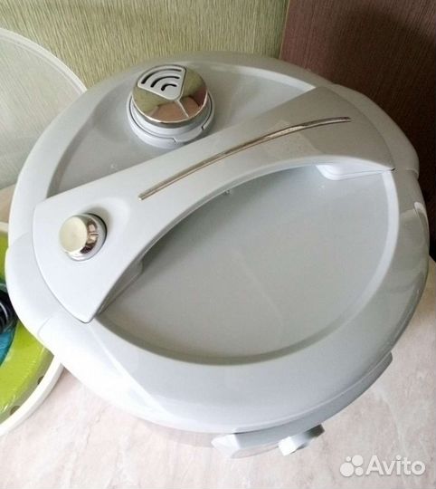 Мультиварка Witesse