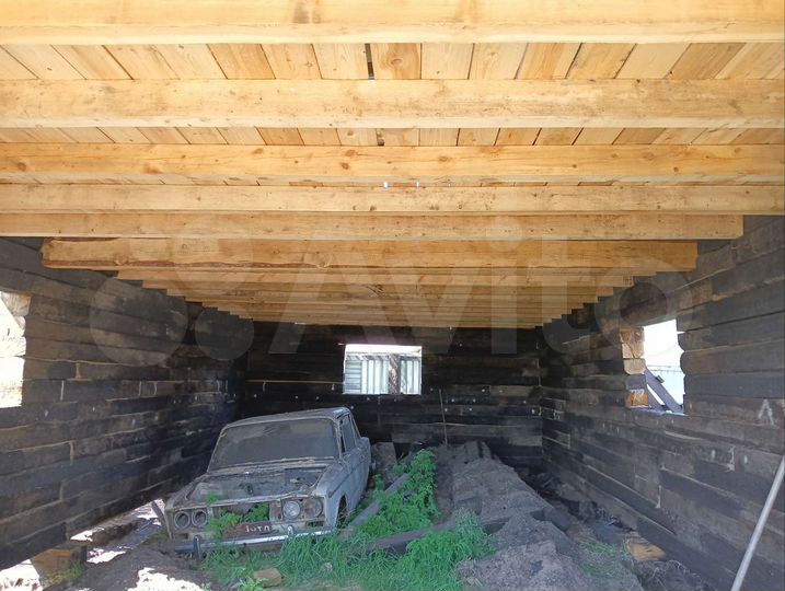 Гараж, > 30 м²