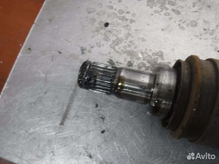 Привод задний левый Toyota Corolla 124 правый руль