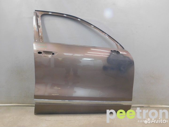Б/У Б/У Дверь передняя правая 7P0831056 VAG