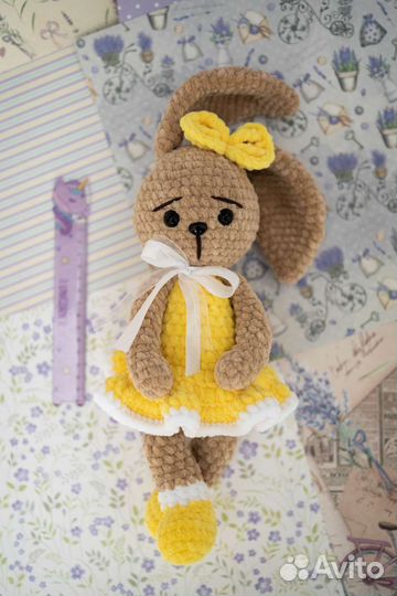 Вязаные игрушки. Зайчик