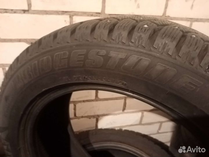 Bridgestone Ice Cruiser 7000 205/55 R16