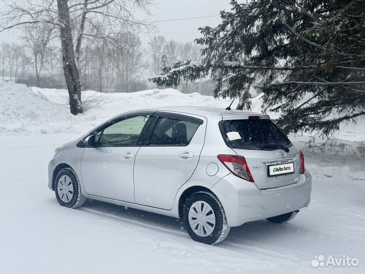 Toyota Vitz 1.0 CVT, 2012, 97 500 км