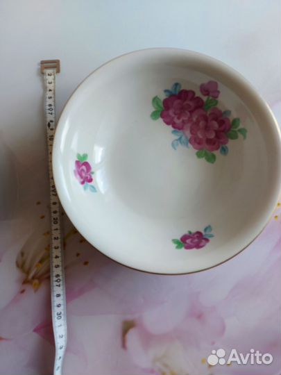 Тарелка и салатник из СССР.Дулево