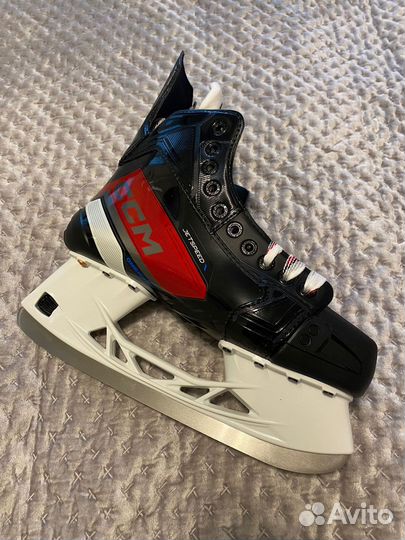 Хоккейные коньки CCM JetSpeed FT670 SR