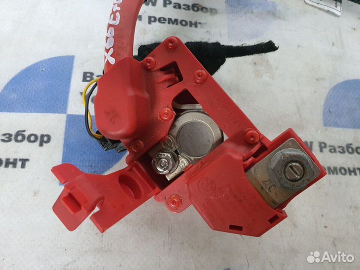 Плюсовой провод аккумуляторной батареи BMW x5 e70