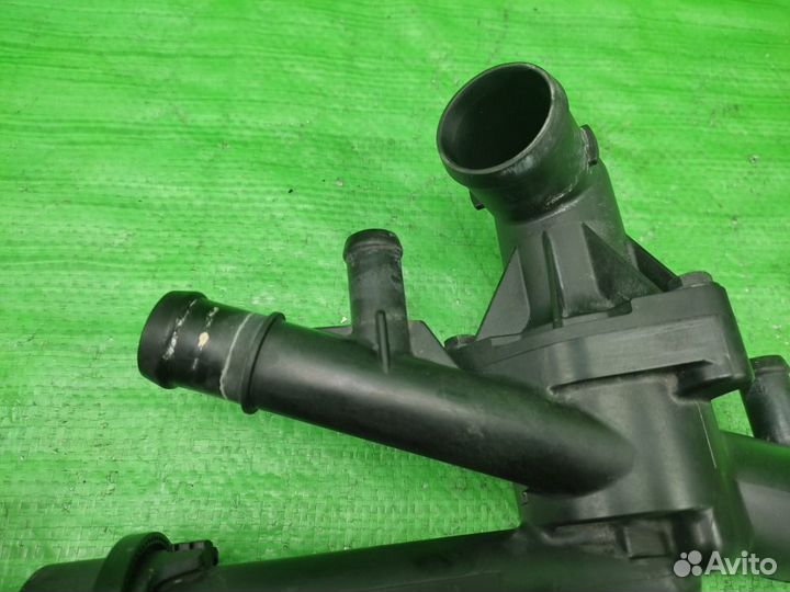 Корпус термостата Porsche Cayenne 2002-2010