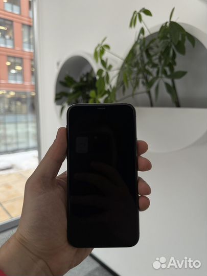 iPhone 11 Pro, 64 ГБ