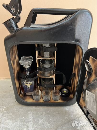 Канистра-бар