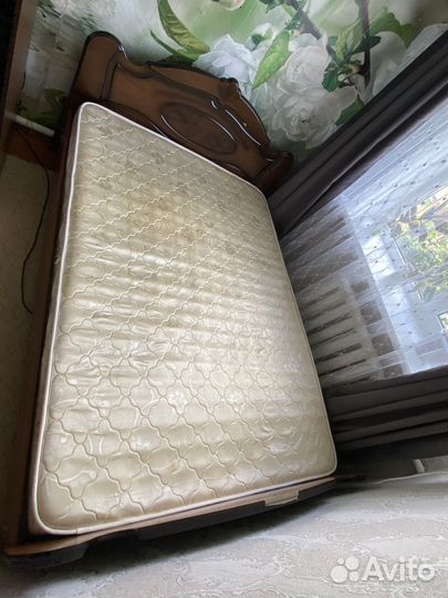 Кровать двухспальная бу