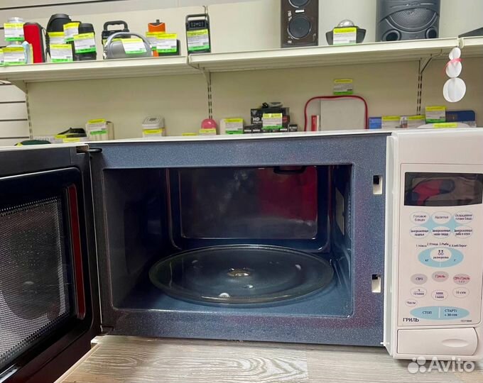 Микроволновая печь Samsung CE2738NR