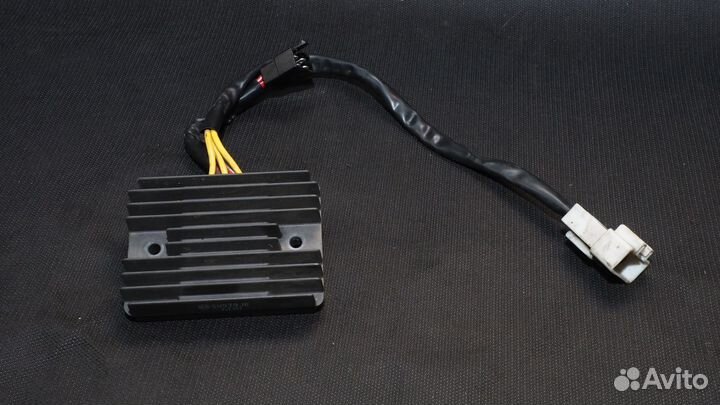 Реле Aprilia RSV4, Aprilia Tuono V4