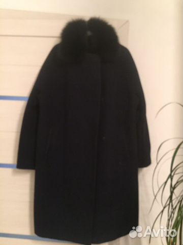 Пальто женское 48-50, с песцом