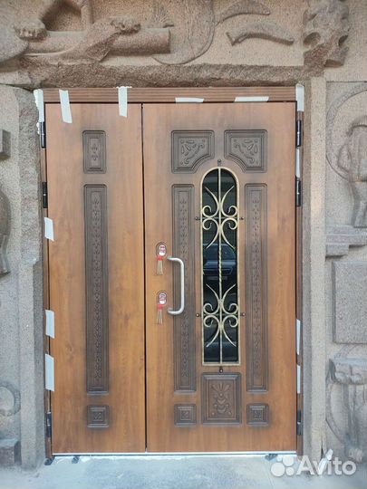 Ремонт входных дверей, регулировка замков