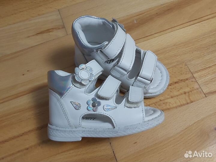 Сандалии для девочки