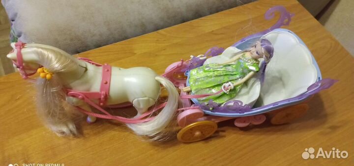 Карета с лошадкой и куколкой