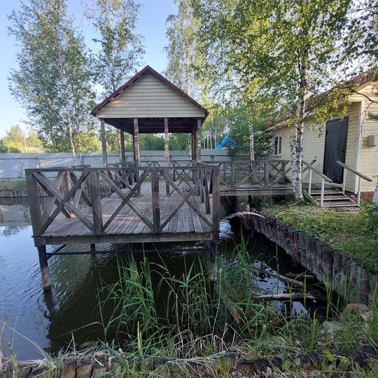 Дом 200 м² на участке 22 сот.