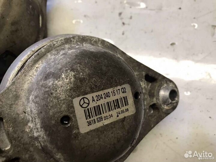 Подушка двигателя Мерседес m272
