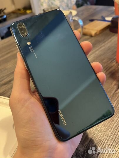 HUAWEI P20, 4/128 ГБ