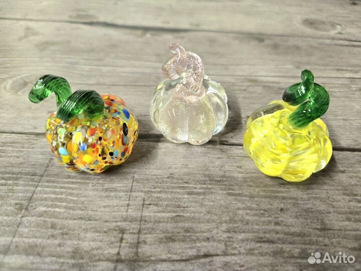 Стеклянная тыква миниатюрная цветная