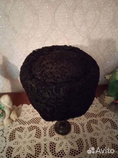 Шапка из каракуля