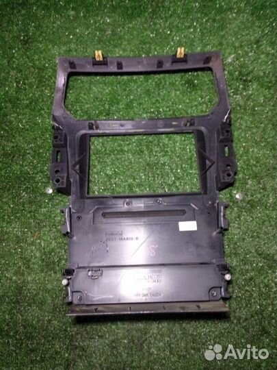 Консоль центральная Ford Explorer 5