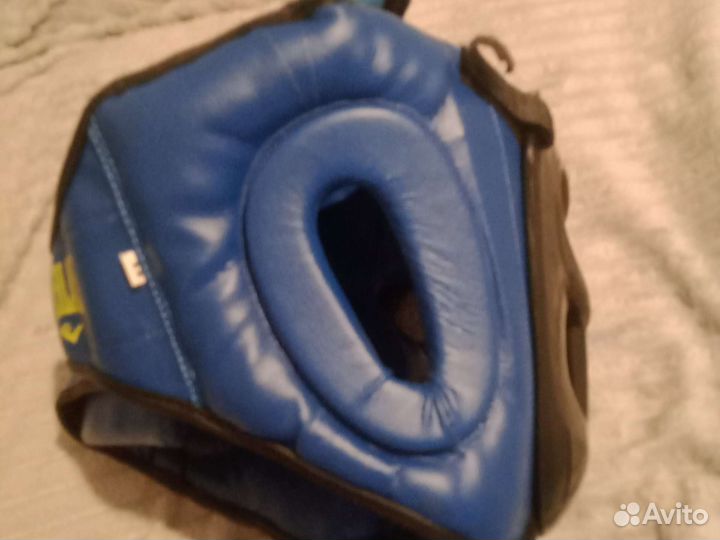 Боксерский шлем