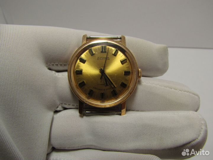 Часы золотые