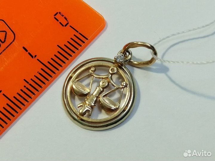 Подвеска Весы золотая