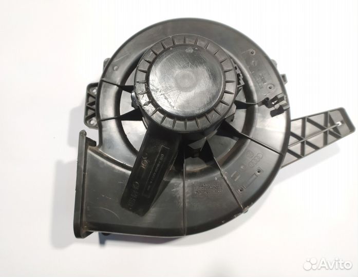 Моторчик печки на Skoda Fabia 2