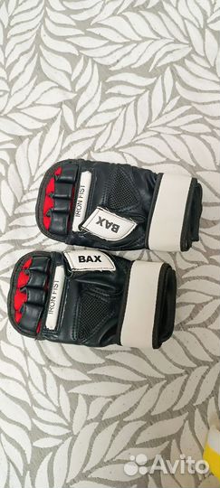 Перчатки для единоборств