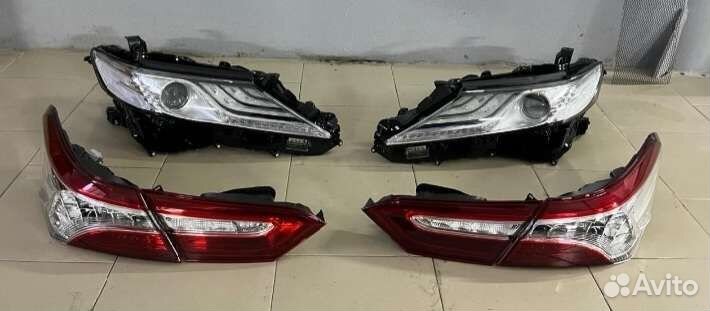 Фара правая+левая на Тойота камри 70