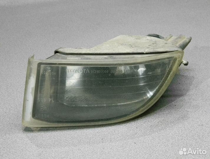 Фара противотуманная левая Toyota Prado 02-09