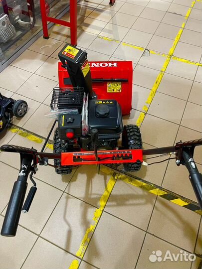 Снегоуборщик Honda HSS569 OFF road GX-270