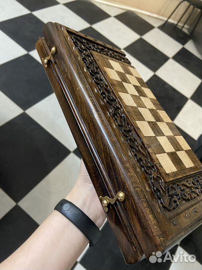 Шахматы резные