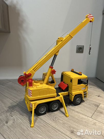 Автокран Bruder (Брудер)