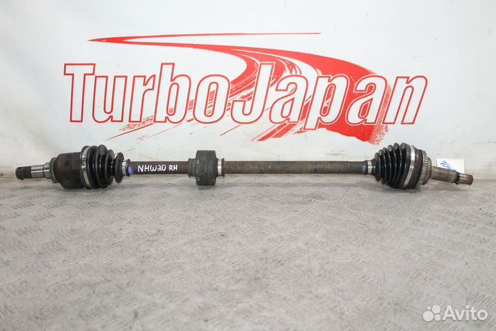 Привод правый Toyota Prius 20 W20 NHW20