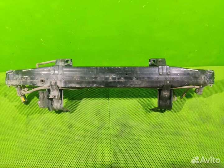 Усилитель переднего бампера Mercedes W220