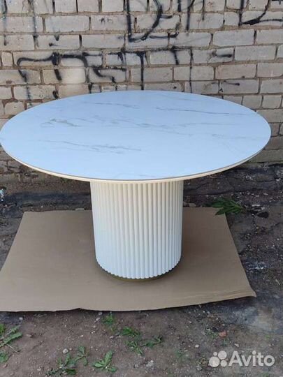 Стол круглый